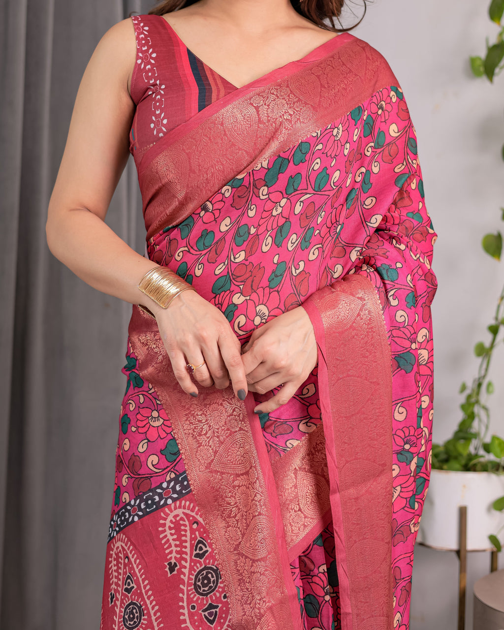 Rani Pink Handloom Linen Saree with Floral Vine Print & Paisley Pallu | Gold Zari Border & Tassel Detailing | Attached Blouse | 5.5m Saree + 0.8m Blouse